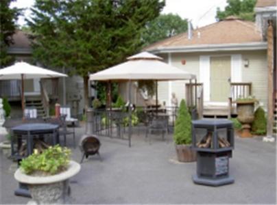 Cedar Park Inn North Stonington Exterior photo