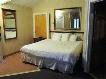 Cedar Park Inn North Stonington Exterior photo